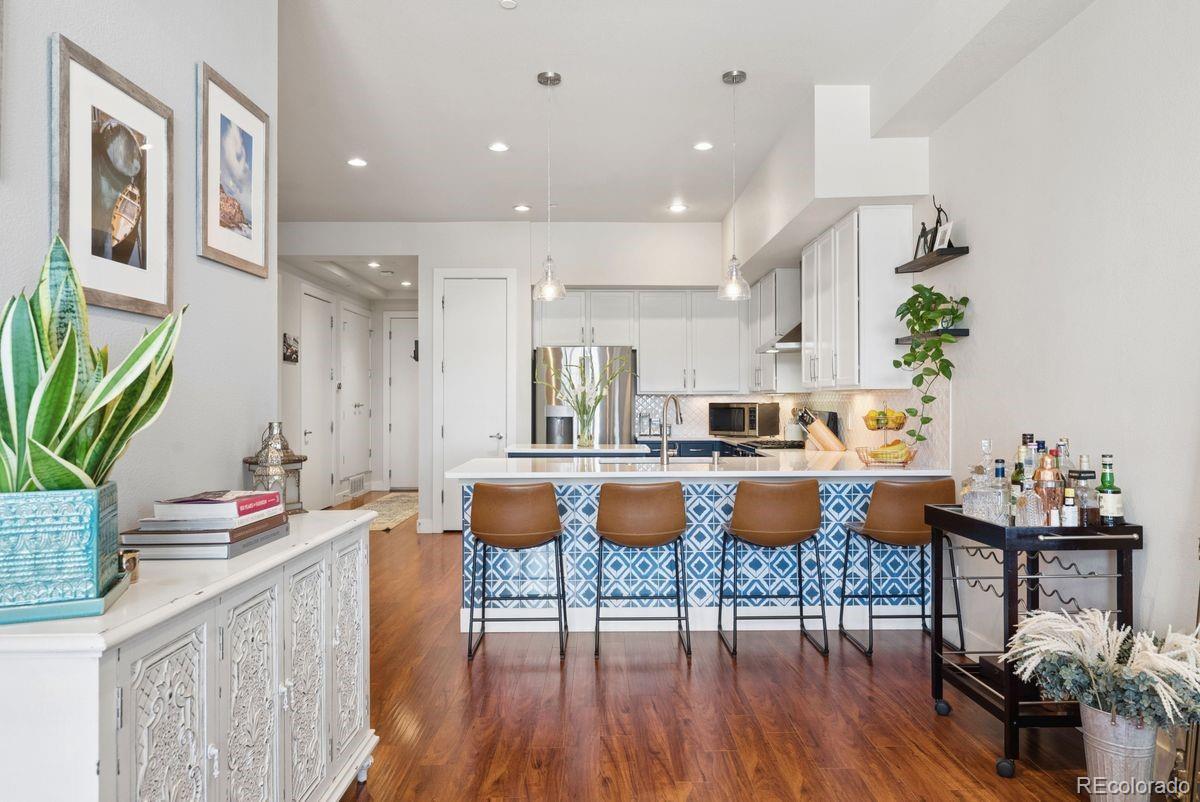 1488 Madison Street Unit: 307