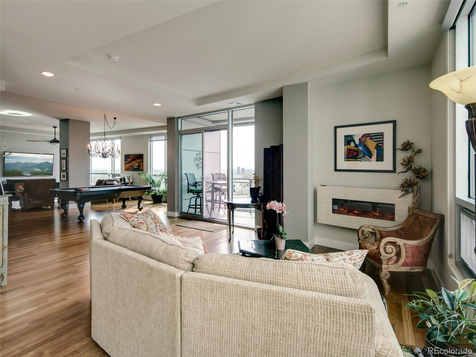2001 Lincoln Street Unit: 2624