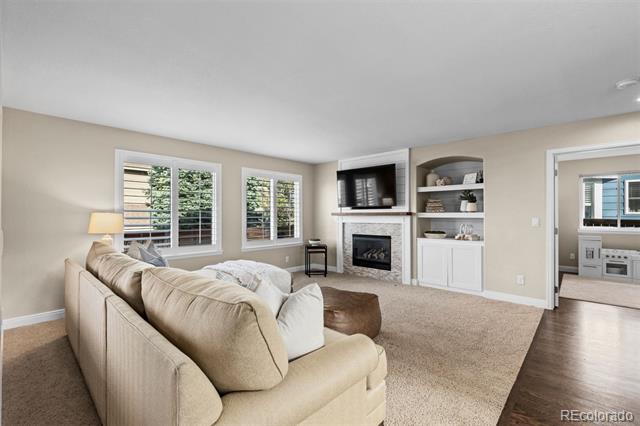 10087 Blackbird Circle