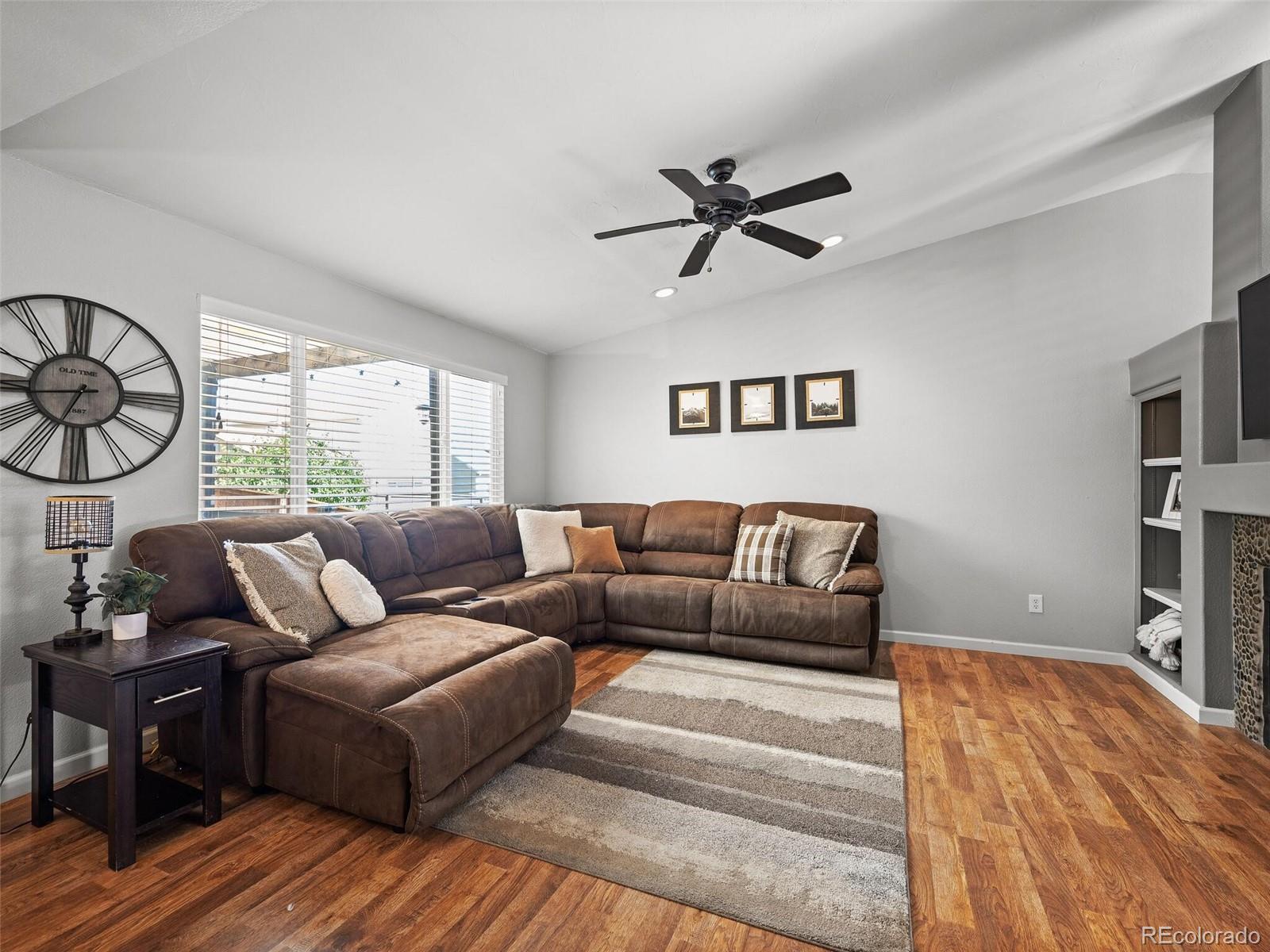 4891 Collinsville Place