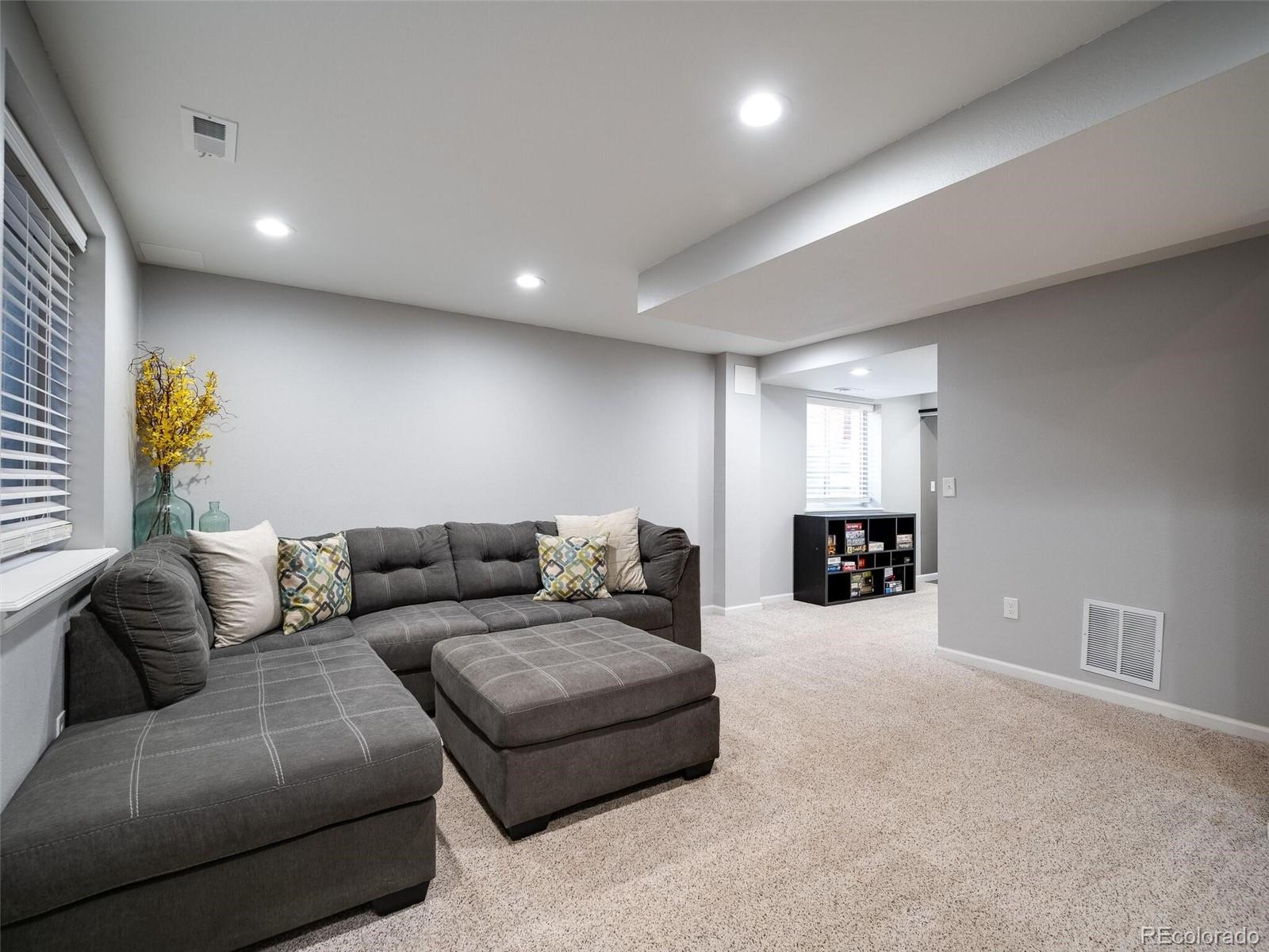 4891 Collinsville Place