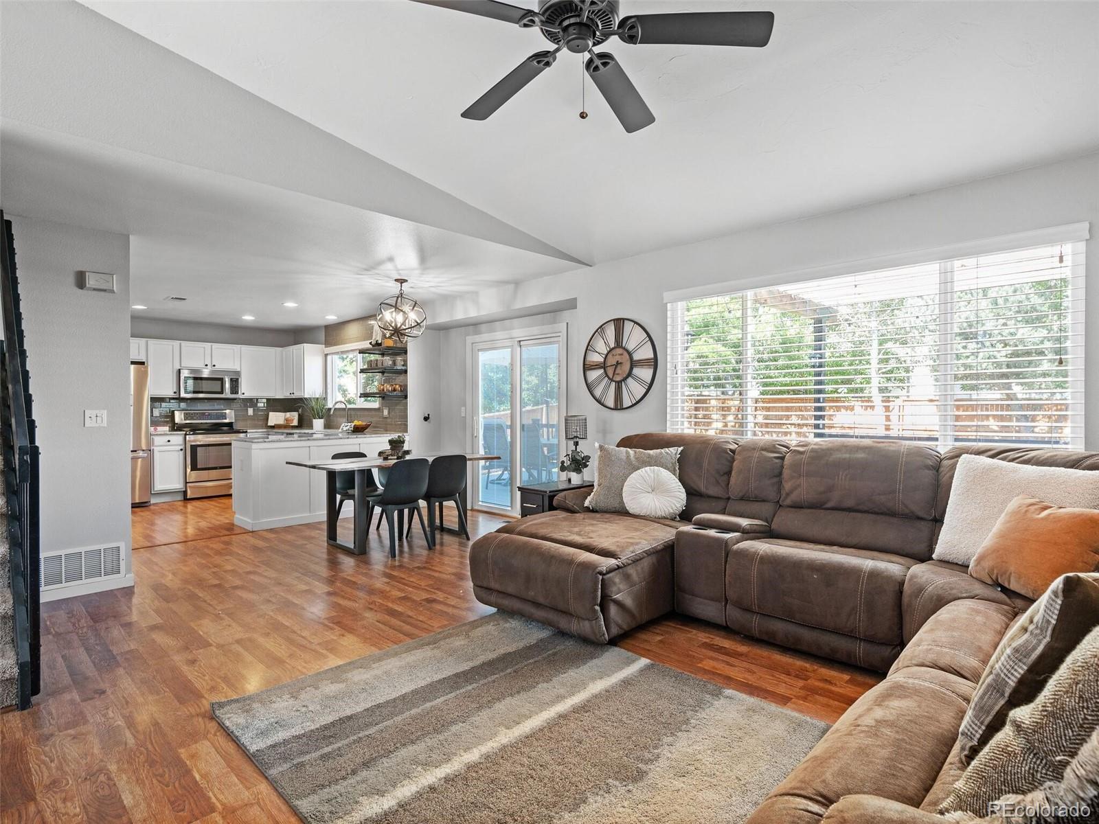 4891 Collinsville Place