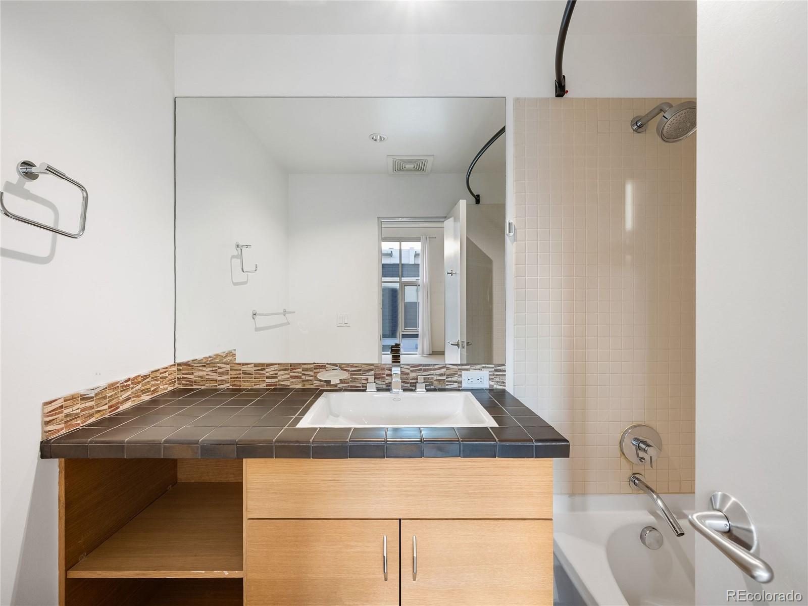 1479 Delgany Street Unit: 4