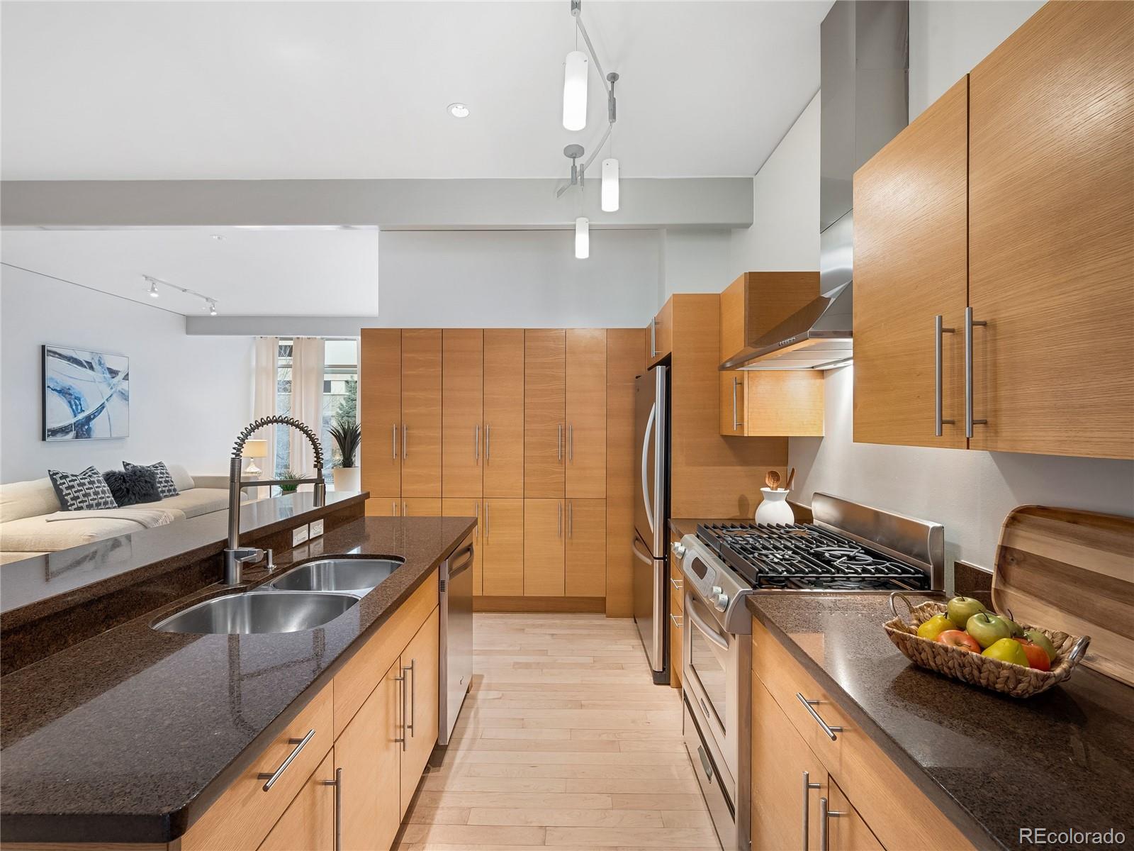 1479 Delgany Street Unit: 4