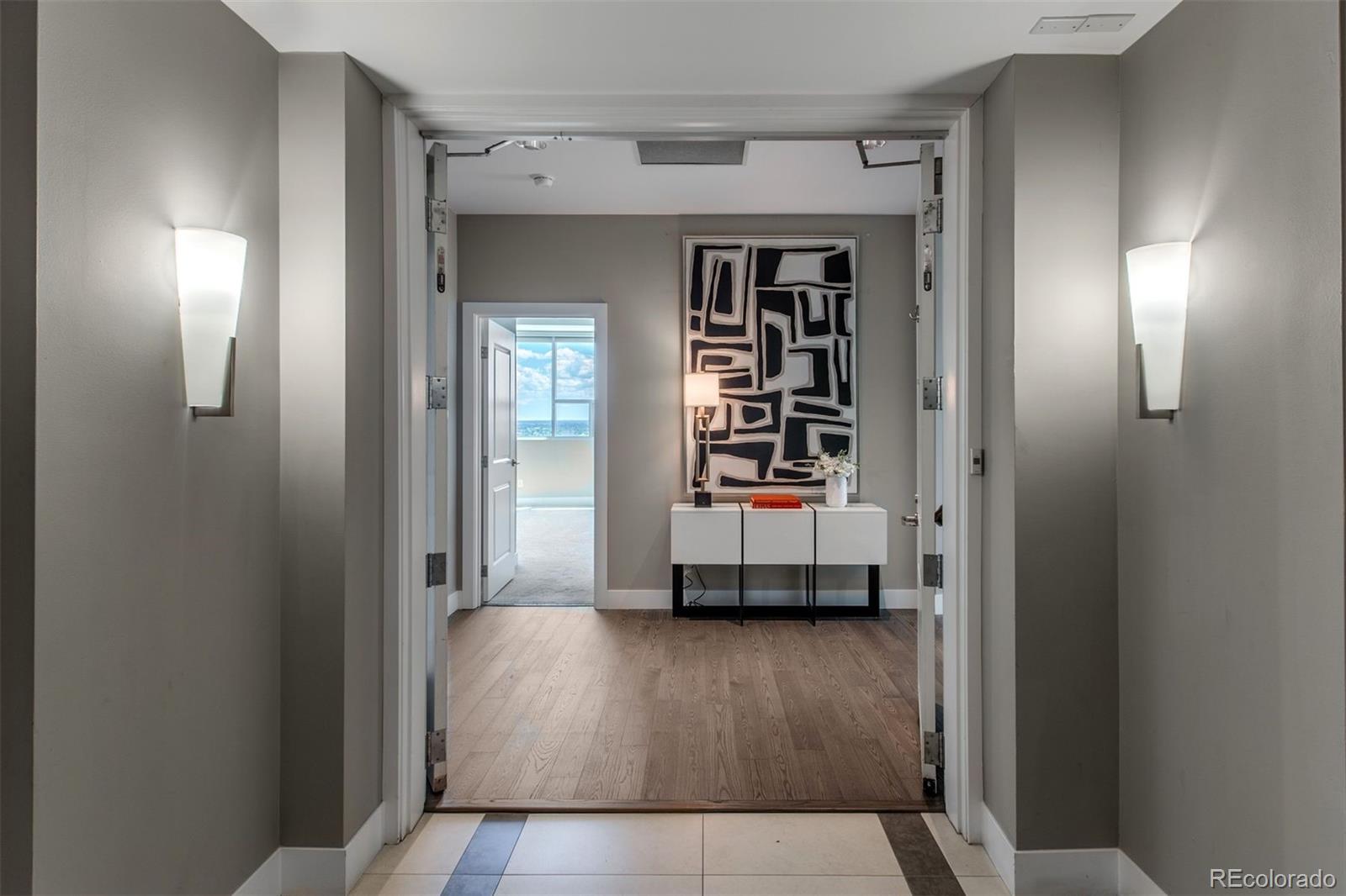 2001 Lincoln Street Unit: 2823