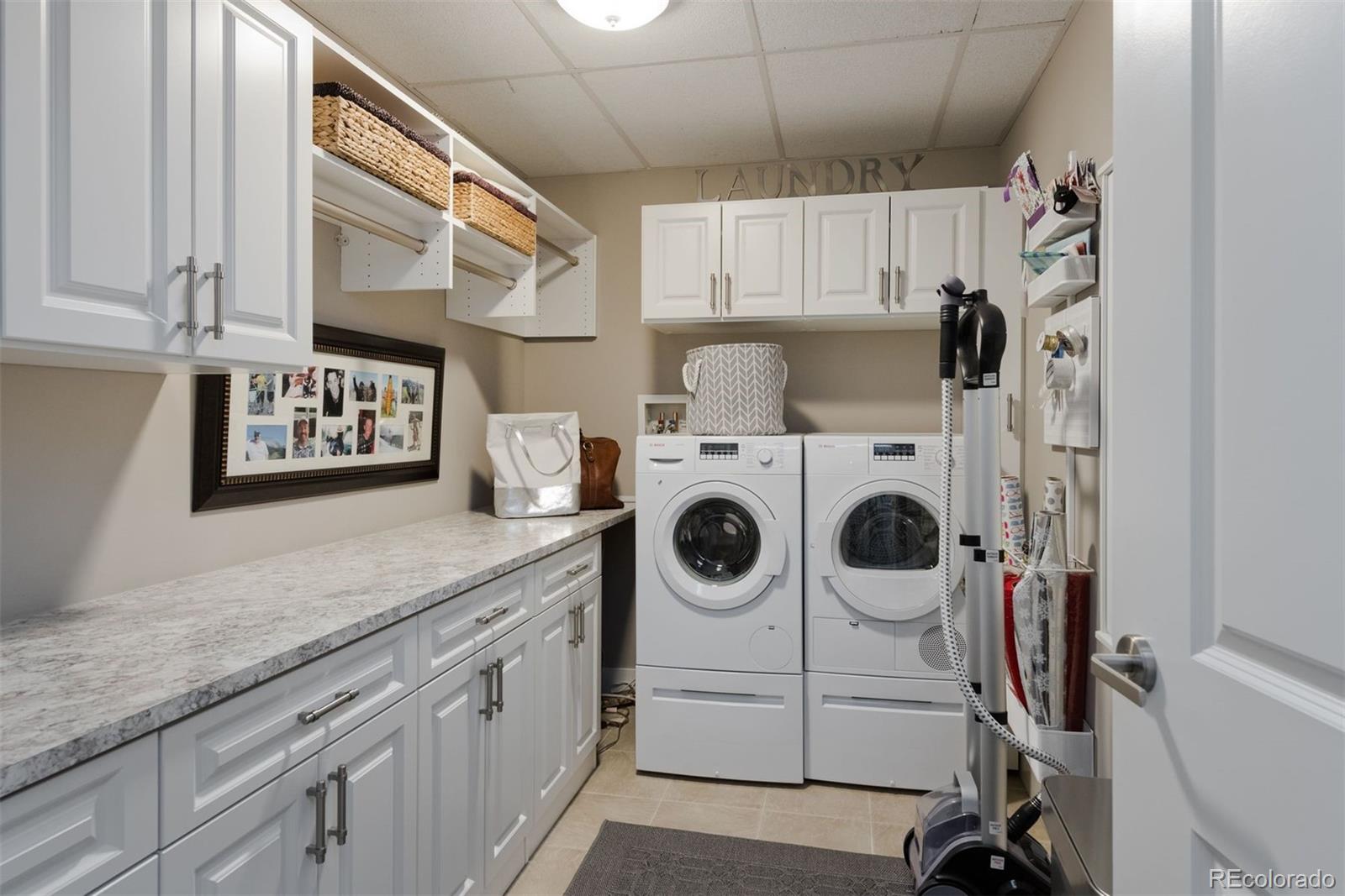 2001 Lincoln Street Unit: 2823