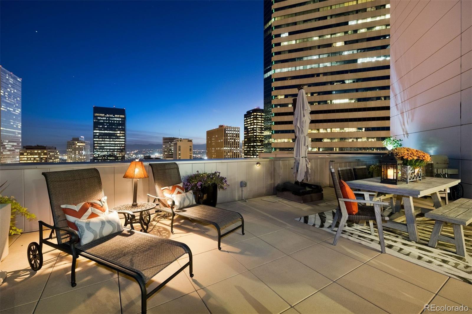 2001 Lincoln Street Unit: 2823