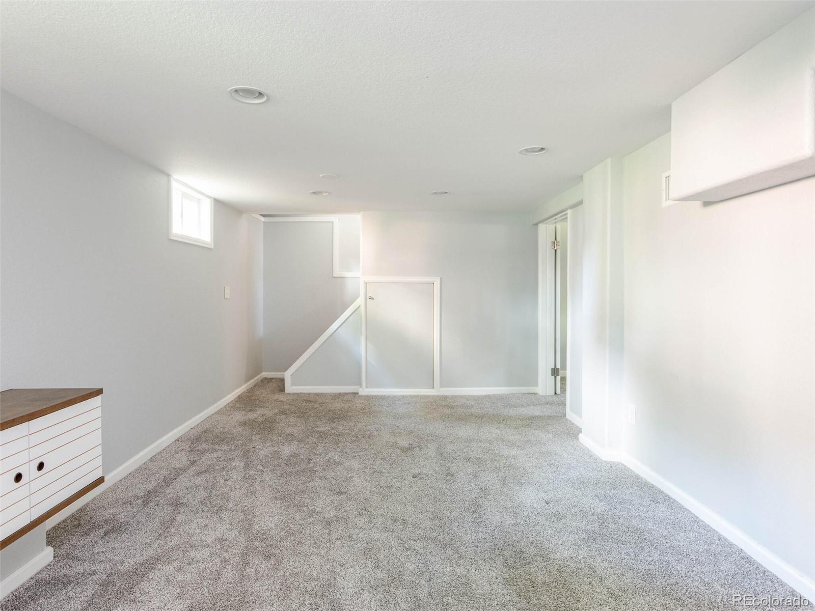 2886 Dexter Street