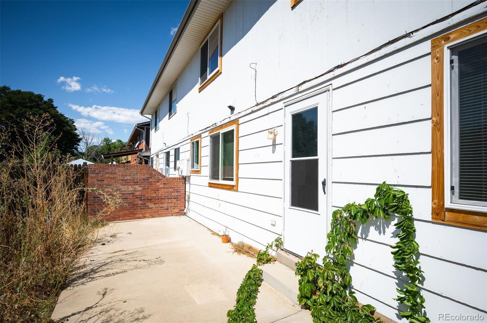 3732-3742 W 89th Way