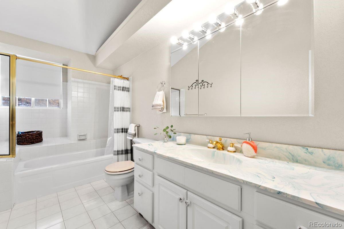 15079 E Layton Place