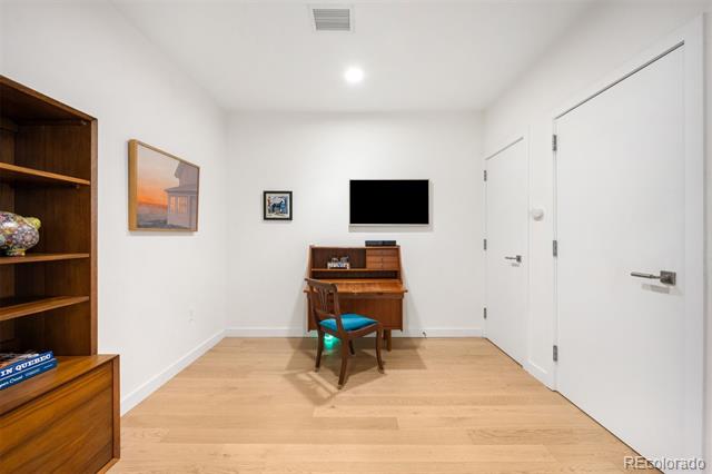 1616 S Broadway Unit: 302