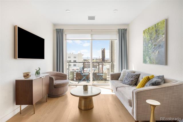 1616 S Broadway Unit: 302
