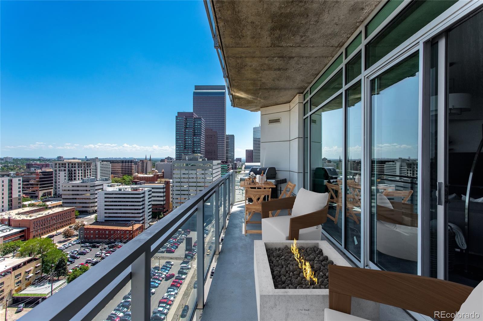 2001 Lincoln Street Unit: 2122