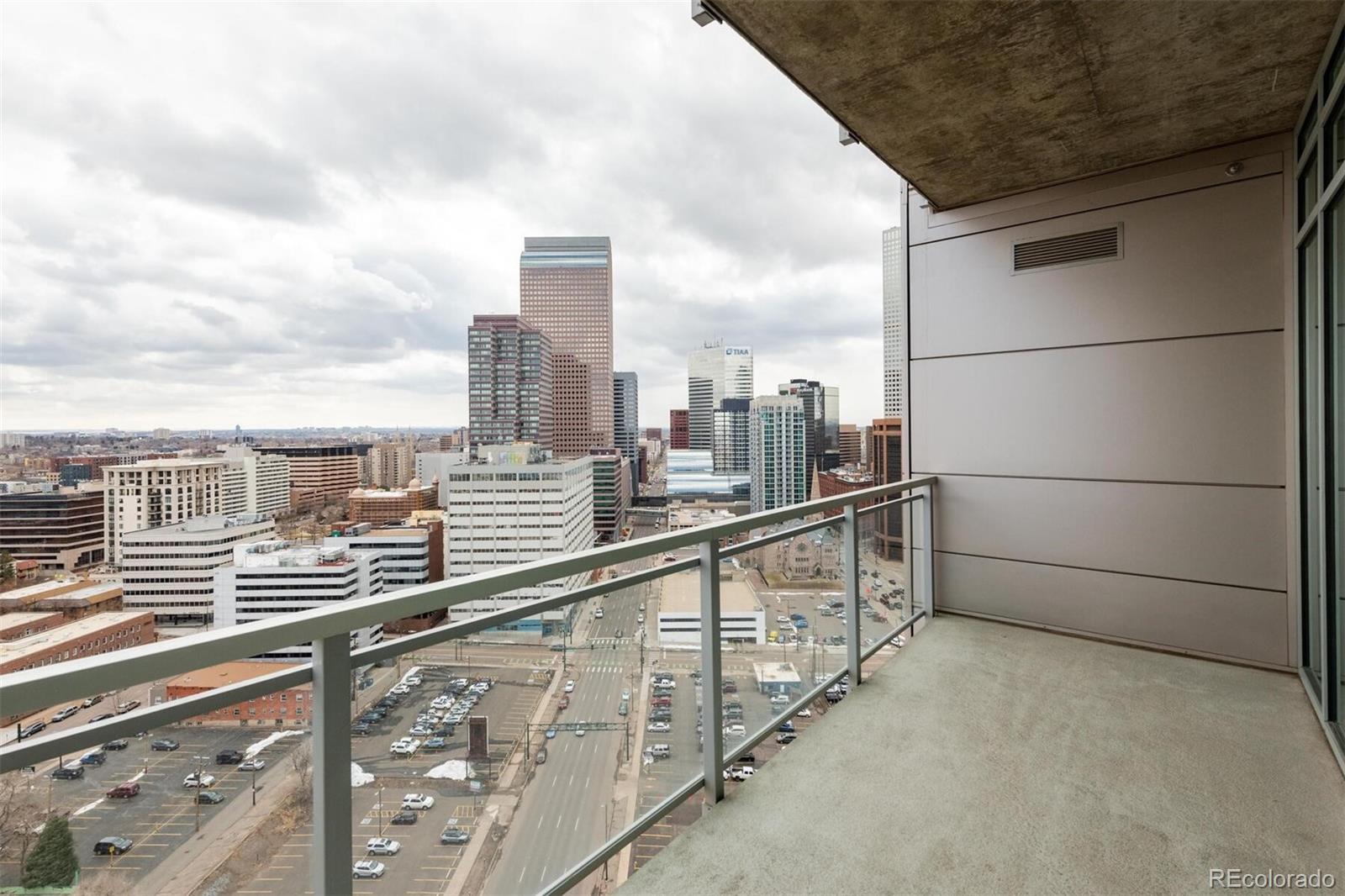2001 Lincoln Street Unit: 2122