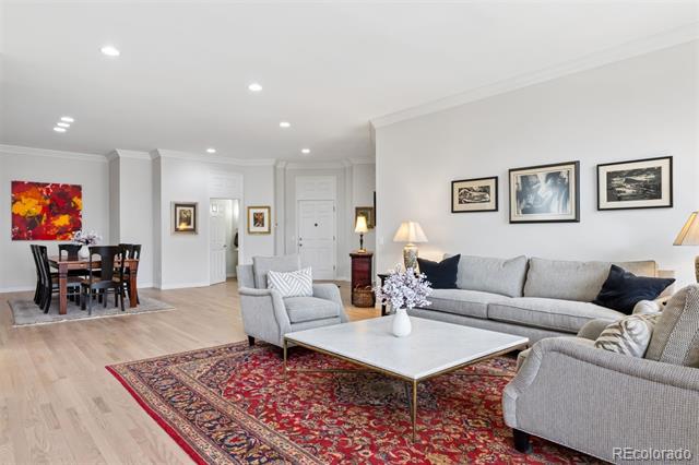 301 Garfield Street Unit: 1E