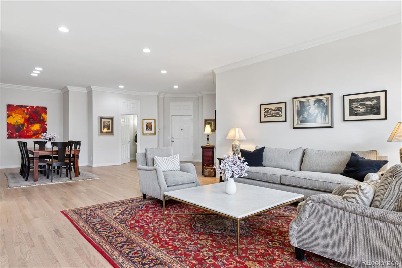 301 Garfield Street Unit: 1E