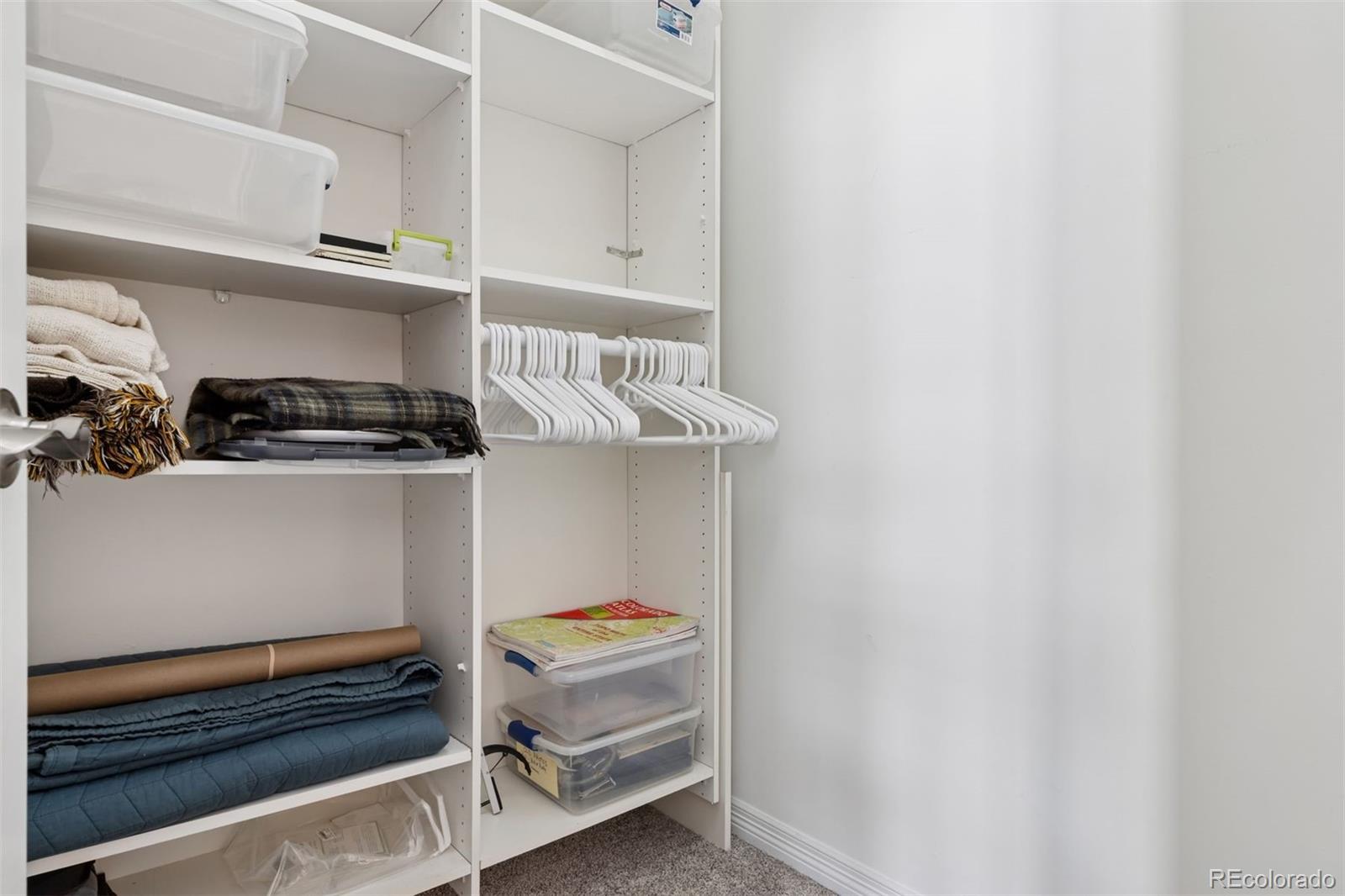 301 Garfield Street Unit: 1E