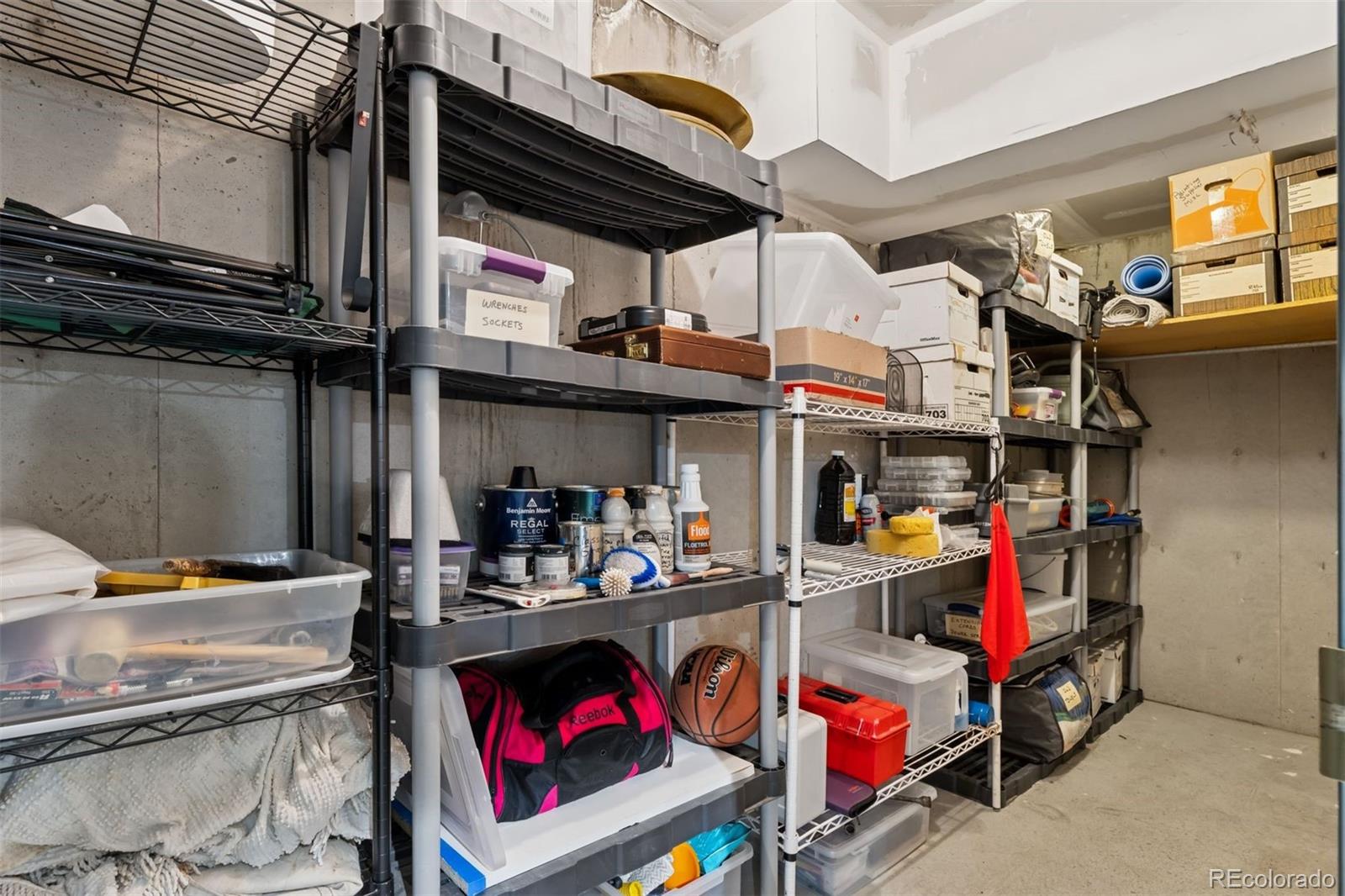 301 Garfield Street Unit: 1E