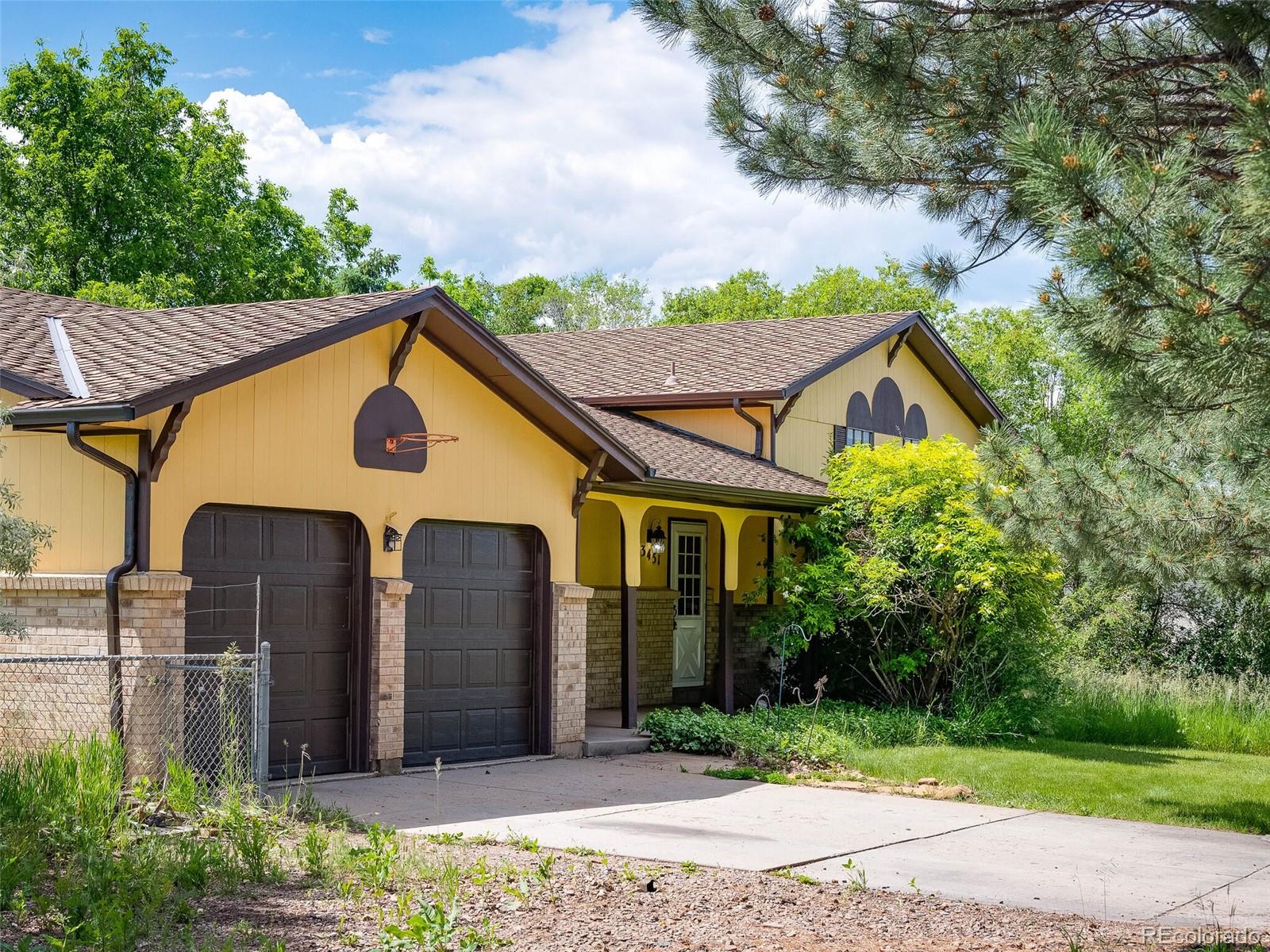 3451 S Oak Court