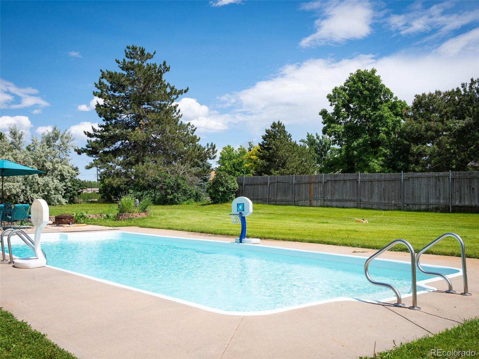 3451 S Oak Court