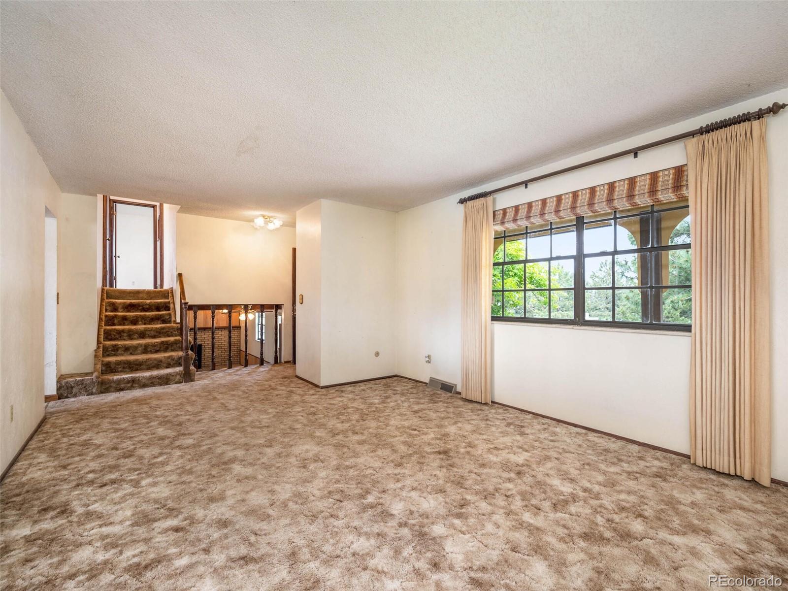 3451 S Oak Court
