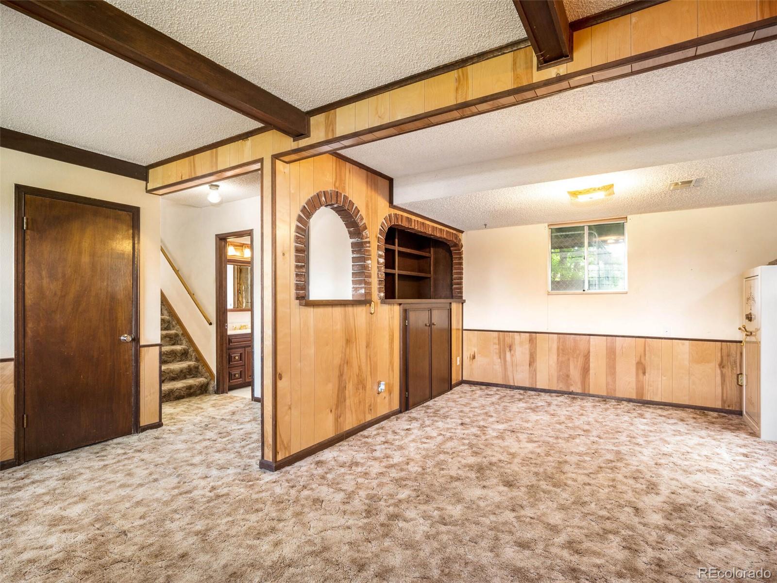 3451 S Oak Court
