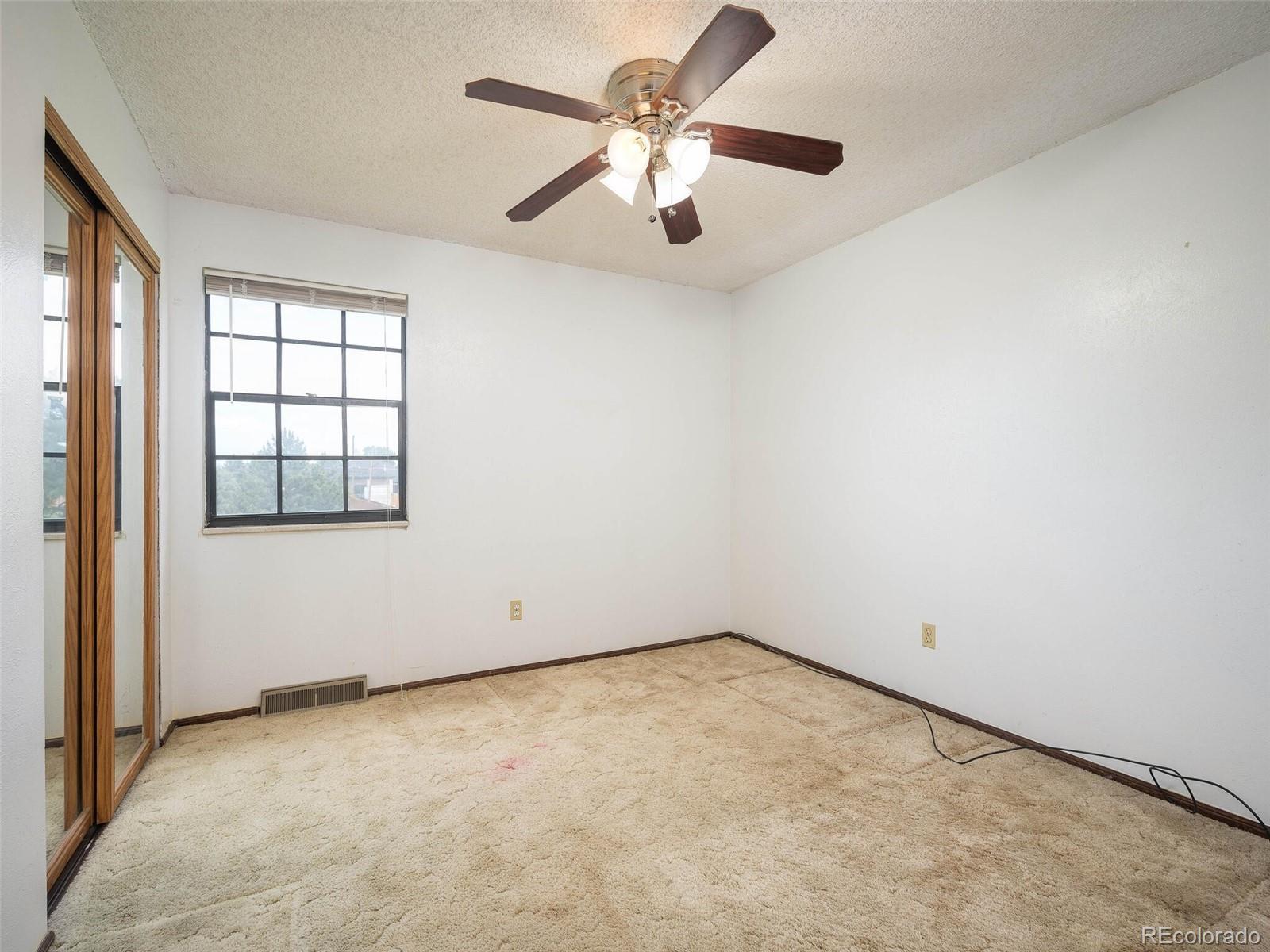 3451 S Oak Court
