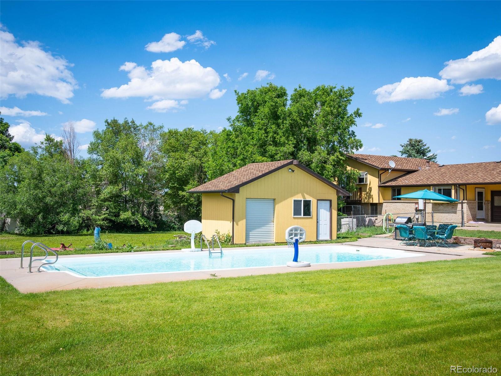 3451 S Oak Court