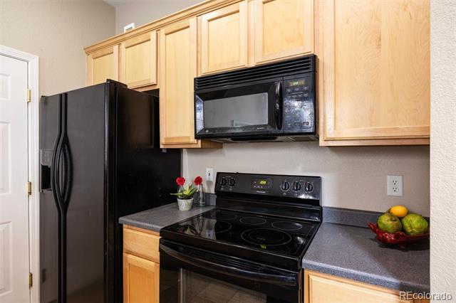 6702 S Winnipeg Circle Unit: 101