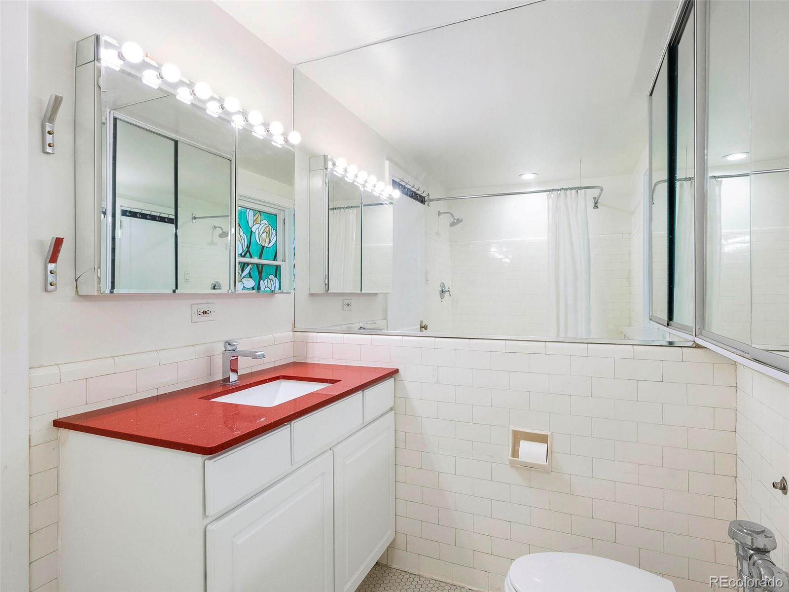1515 E 9th Avenue Unit: 210