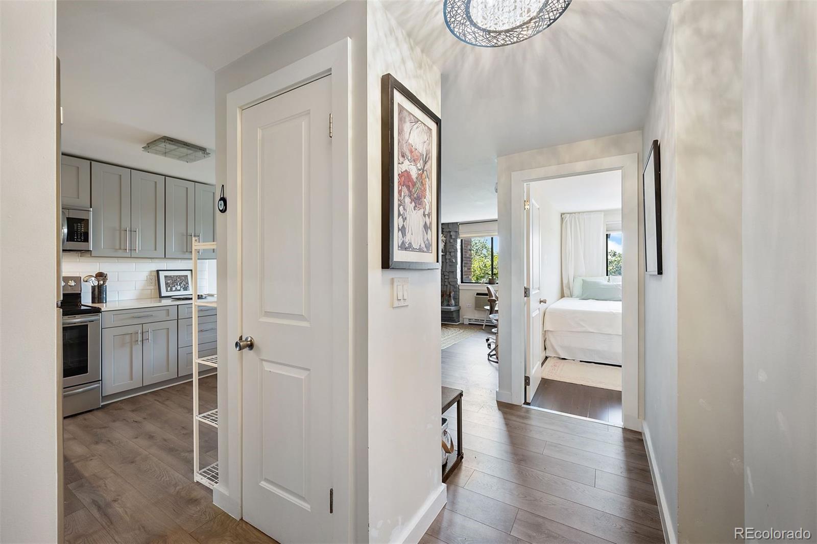 1008 N Corona Street Unit: 605