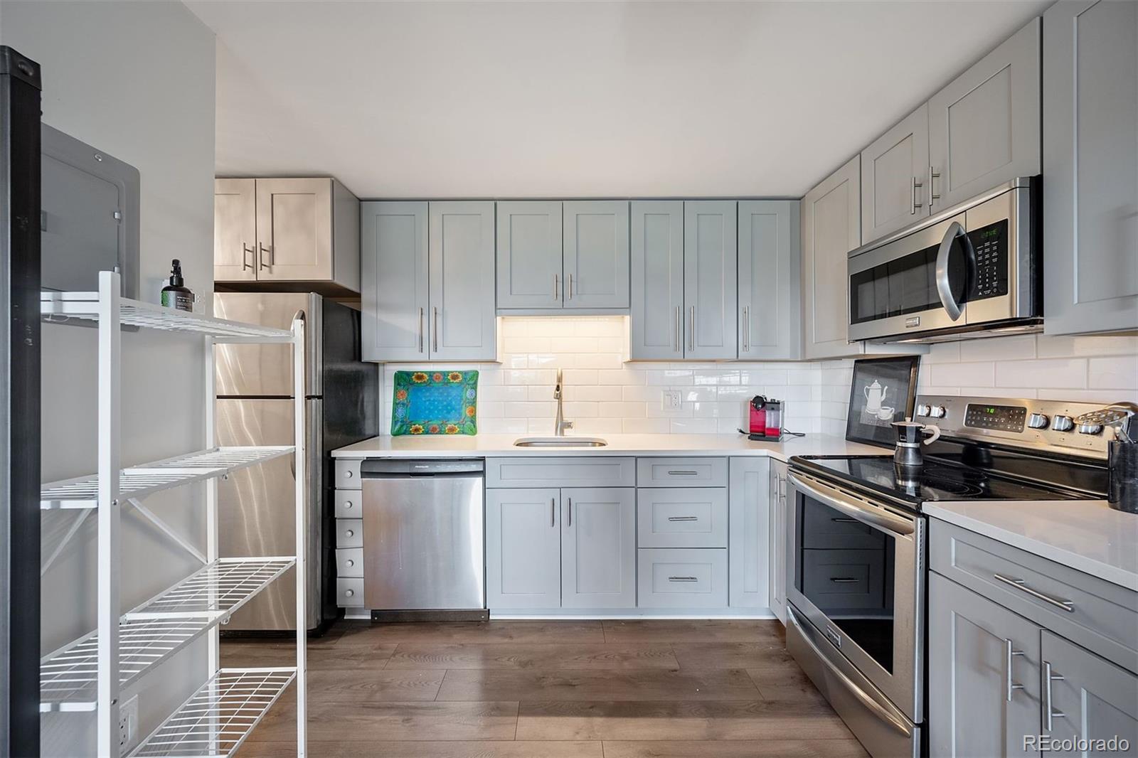 1008 N Corona Street Unit: 605