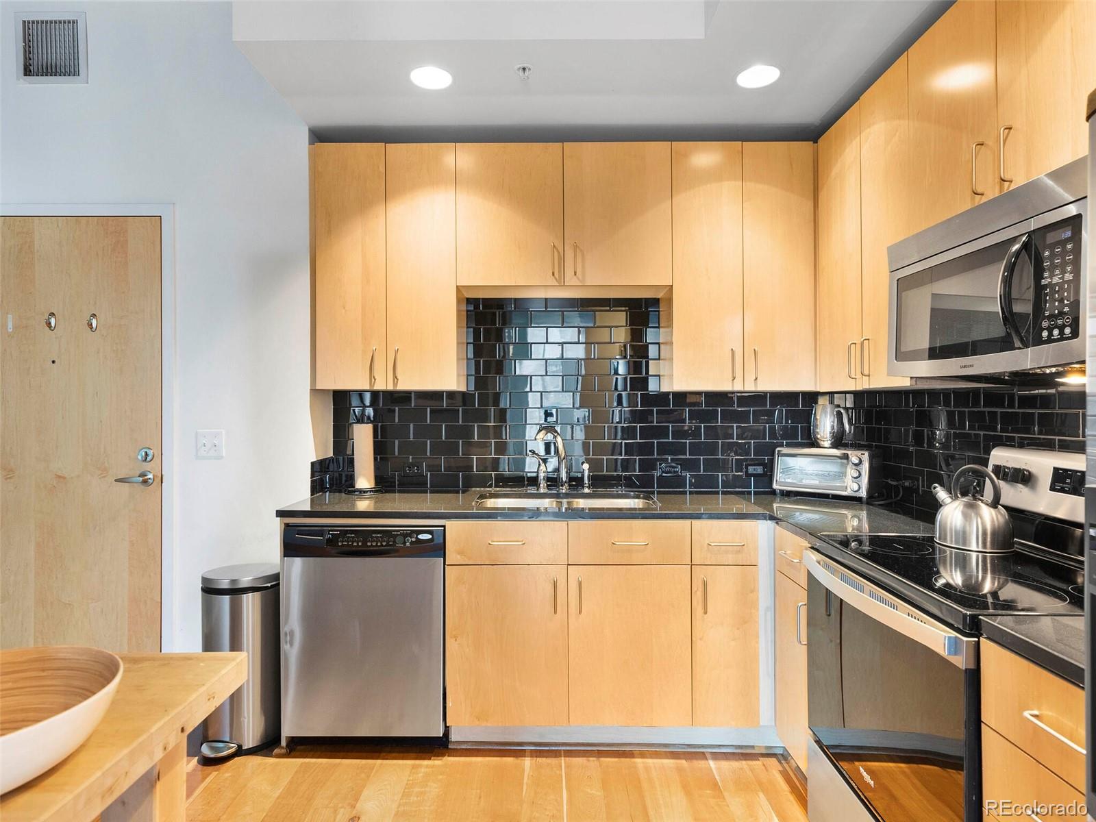 1700 Bassett Street Unit: 1520