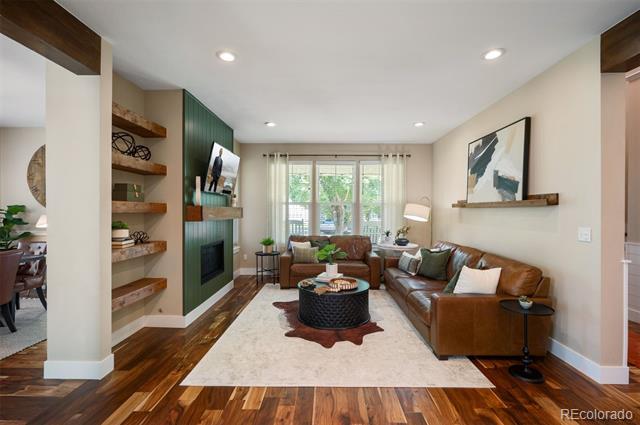 1366 Padfield Place