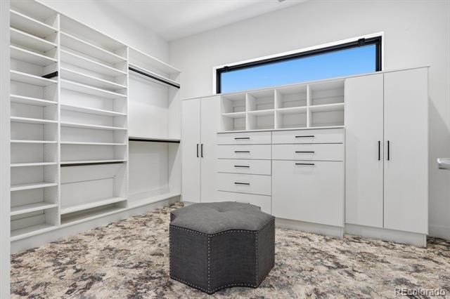 2821 E Cedar Avenue Unit: 17