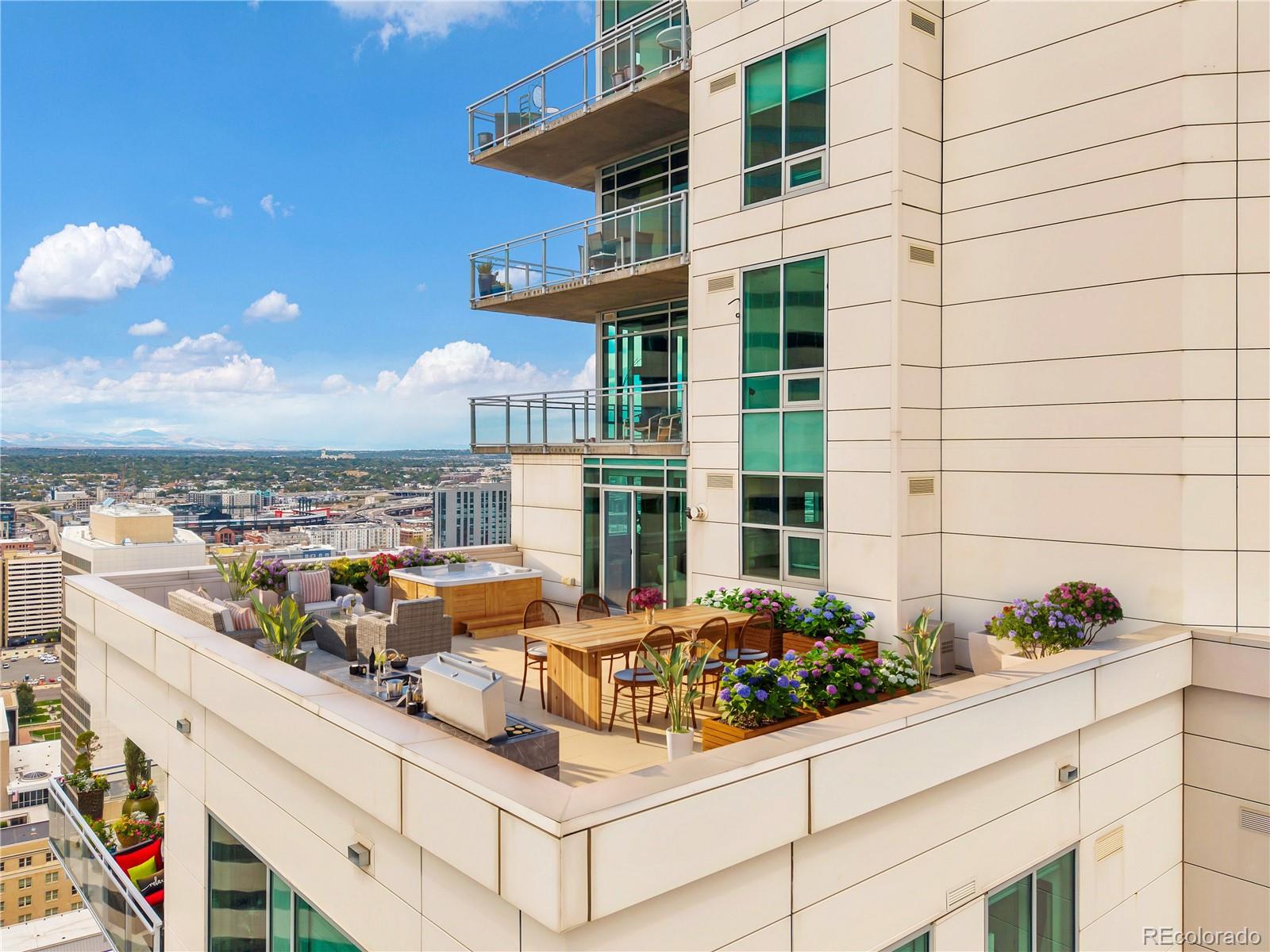 2001 Lincoln Street Unit: 2820