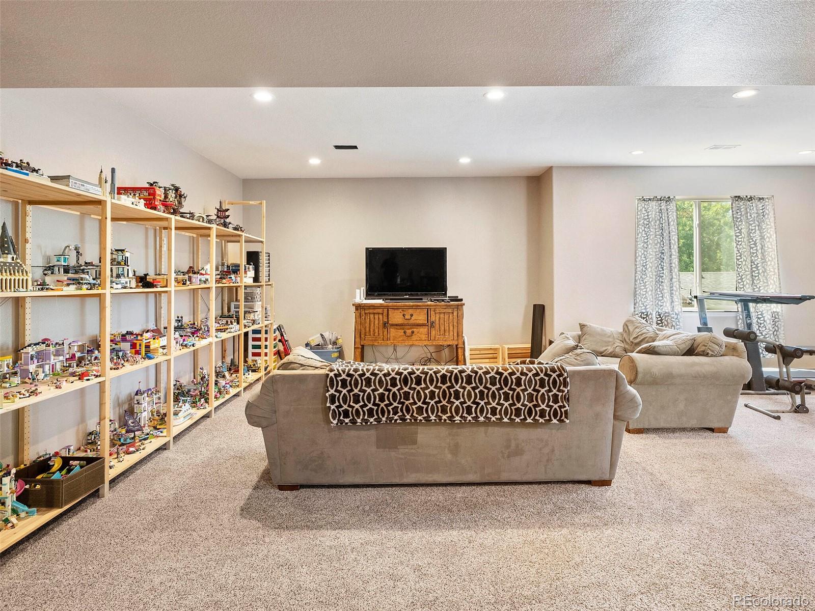 13625 W 64th Place