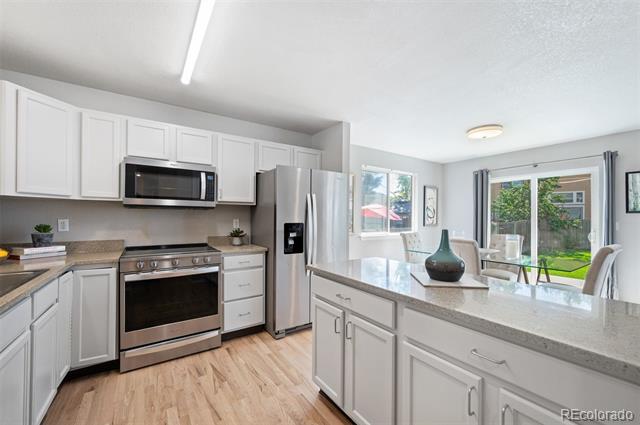 2764 Fernwood Place