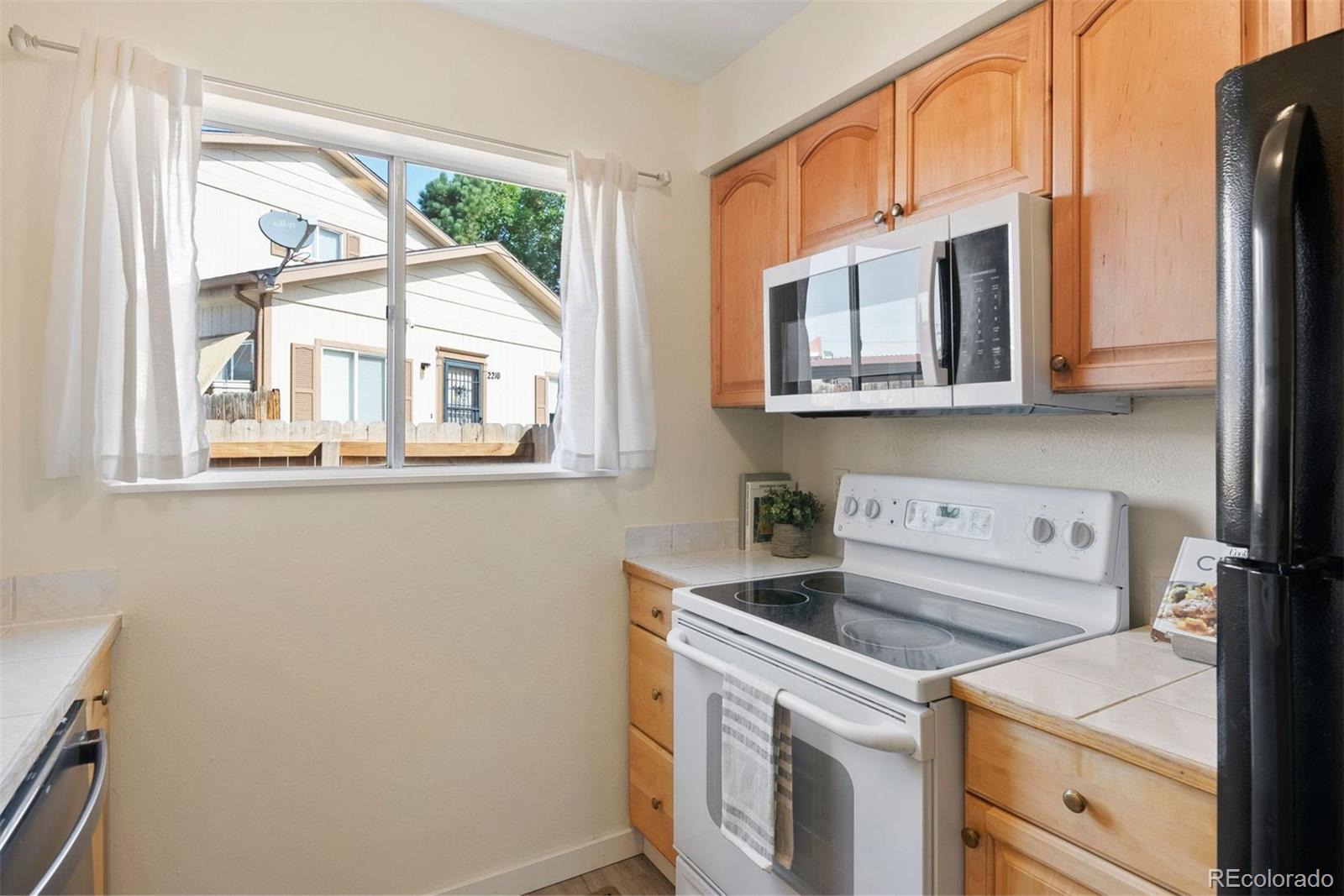 2347 Rainbow Drive Unit: B