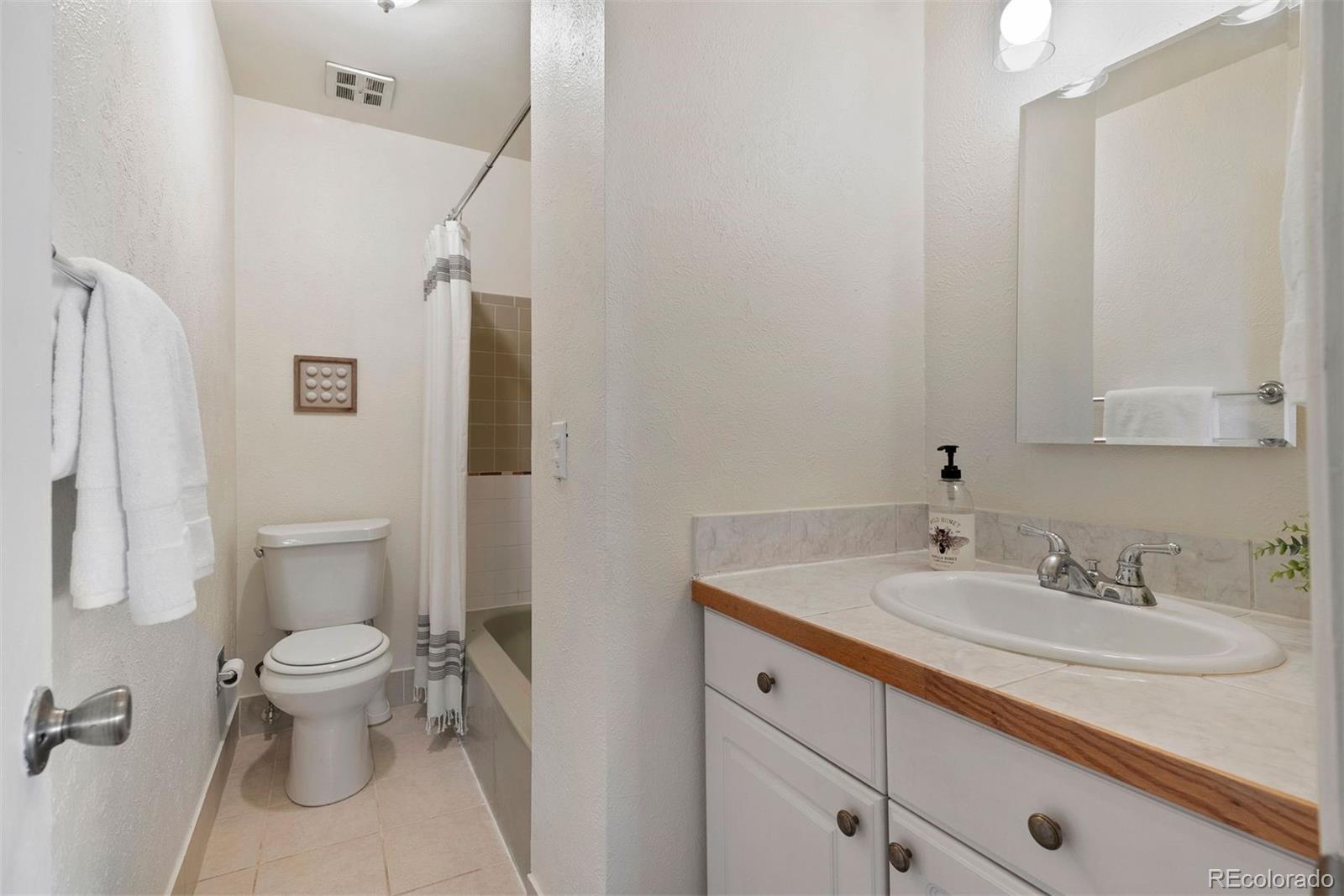2347 Rainbow Drive Unit: B