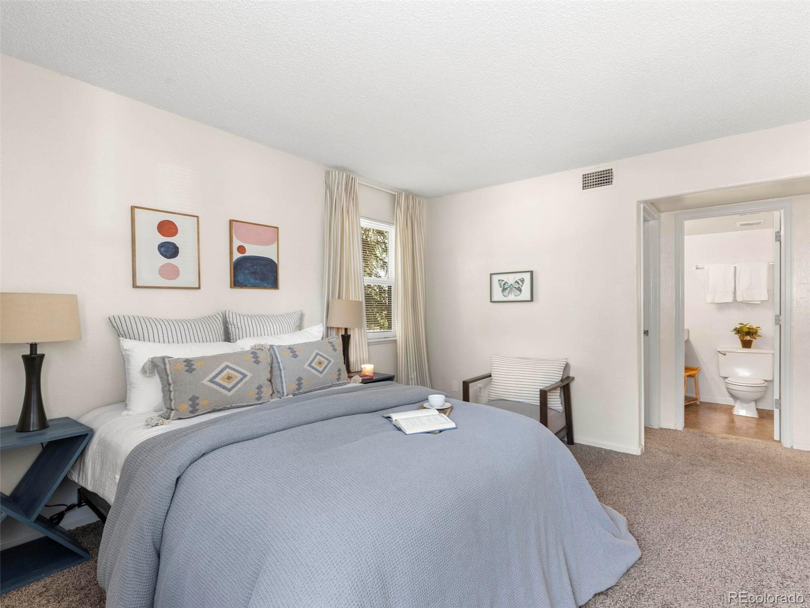 4866 S Dudley Street Unit: 3-2