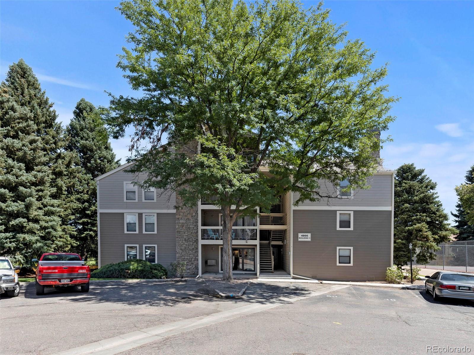 4866 S Dudley Street Unit: 3-2