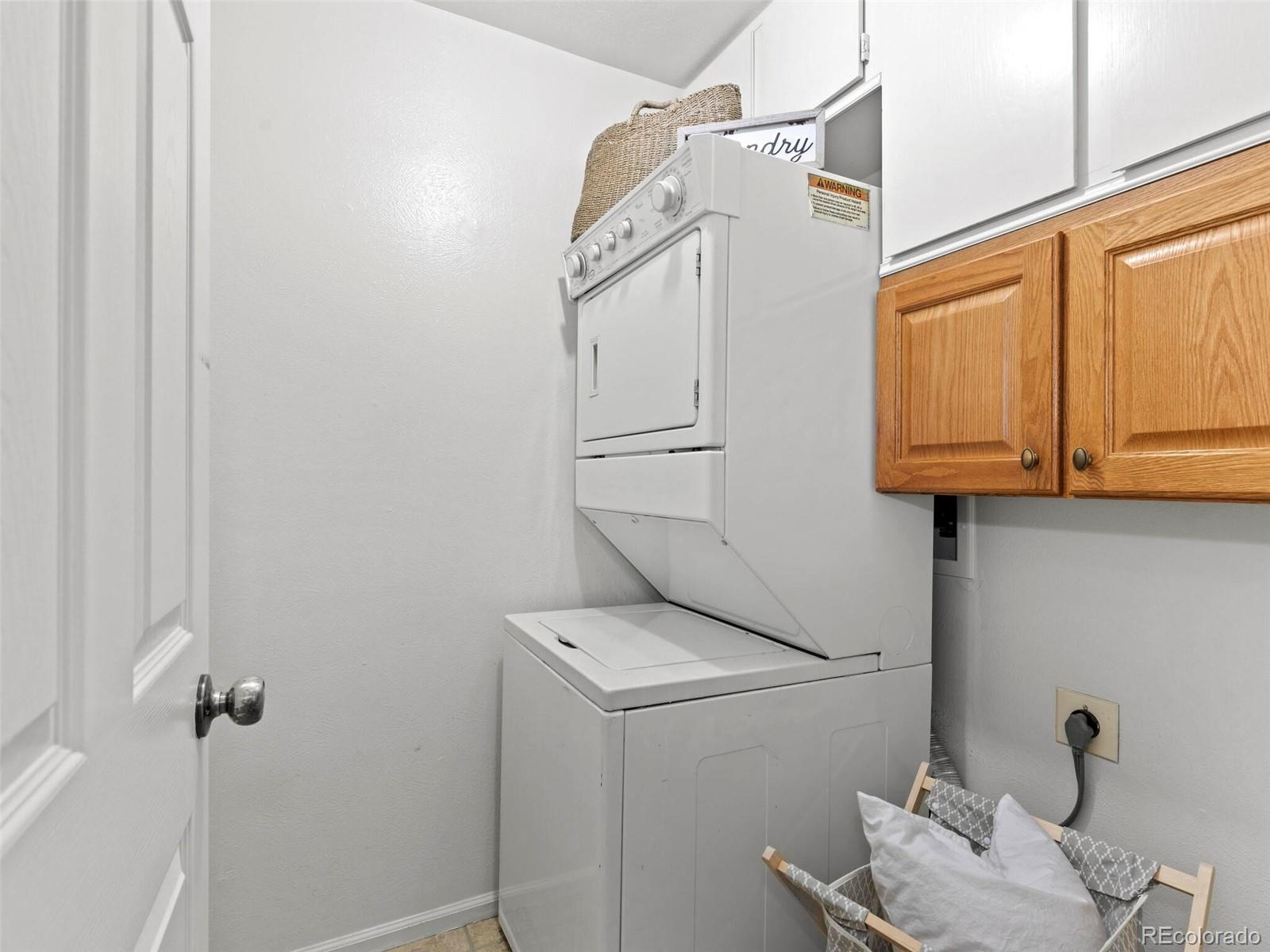 4866 S Dudley Street Unit: 3-2