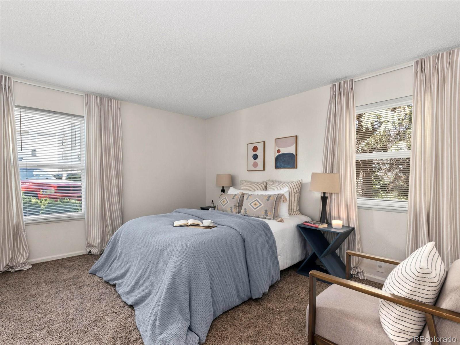 4866 S Dudley Street Unit: 3-2