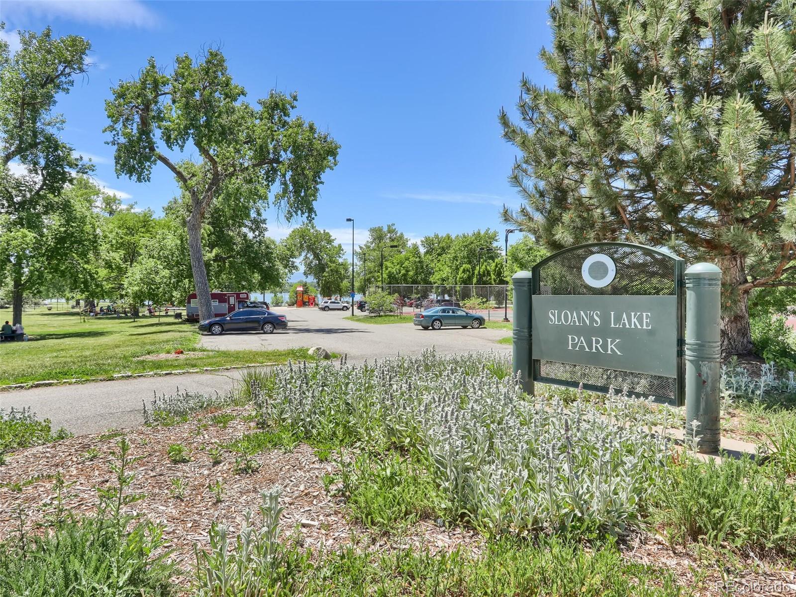 4033 W Conejos Place