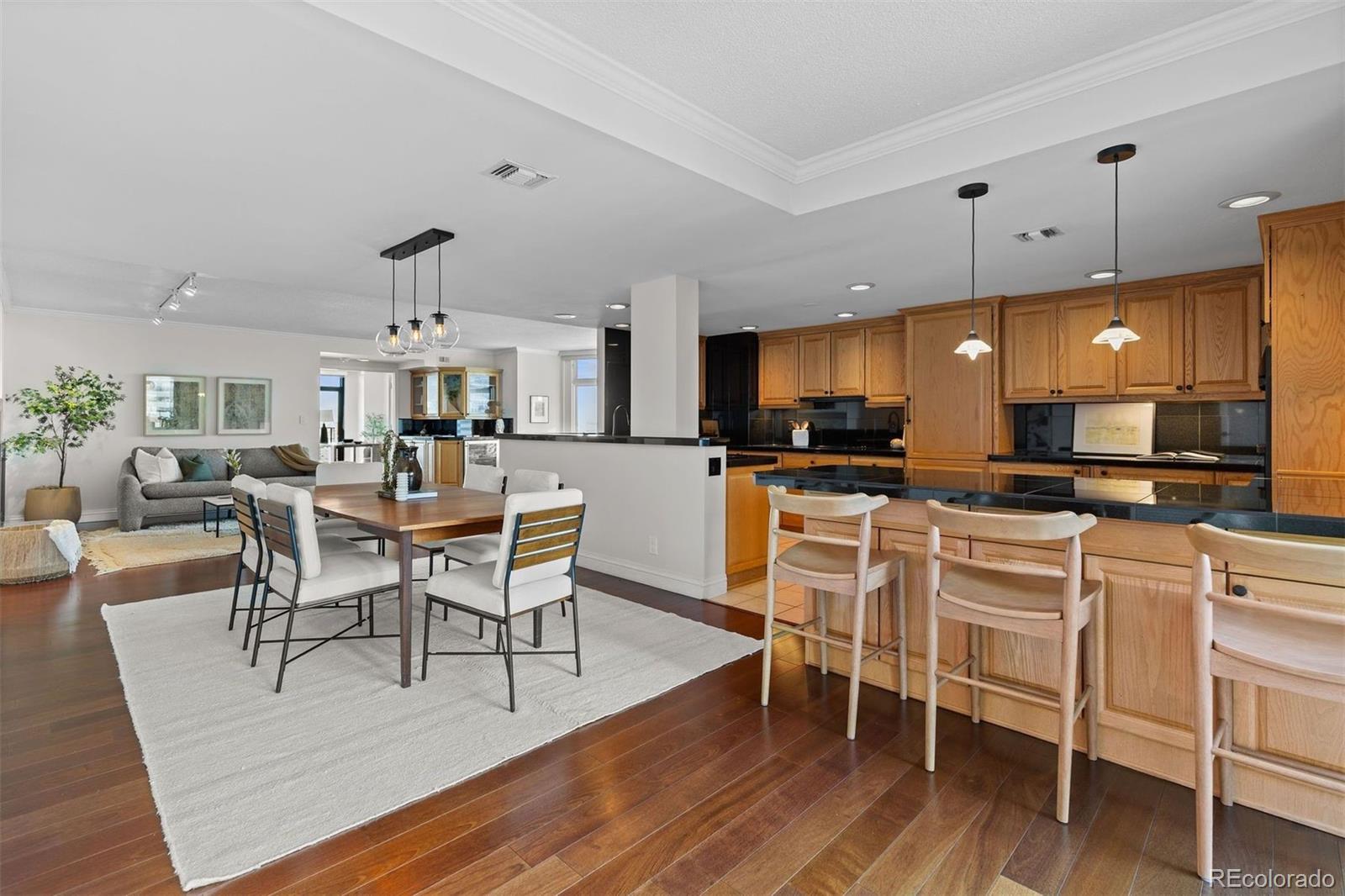 1777 Larimer Street Unit: 2102