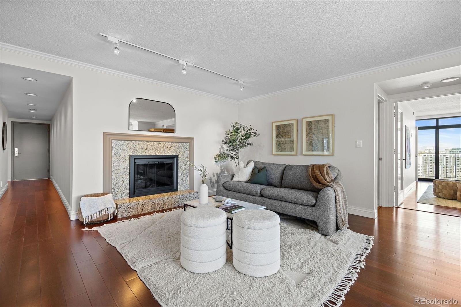 1777 Larimer Street Unit: 2102