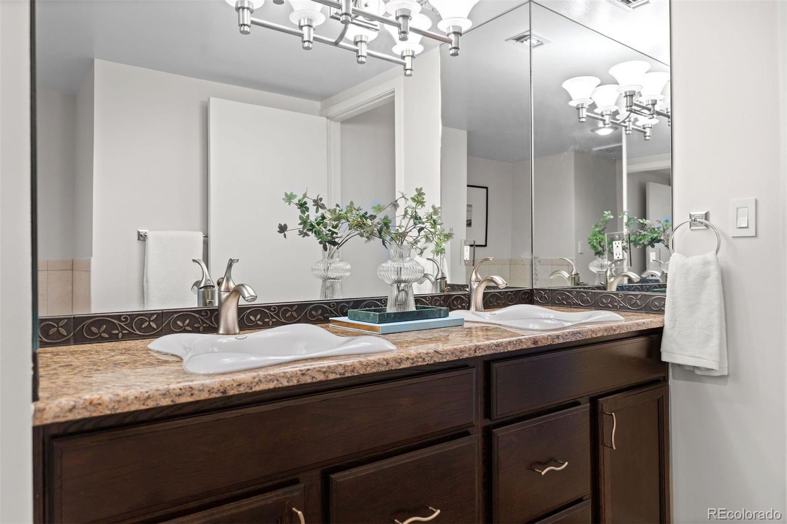 1777 Larimer Street Unit: 2102