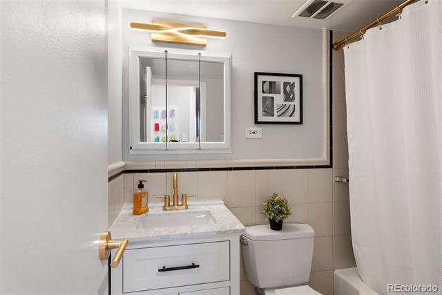 1200 Vine Street Unit: 5G