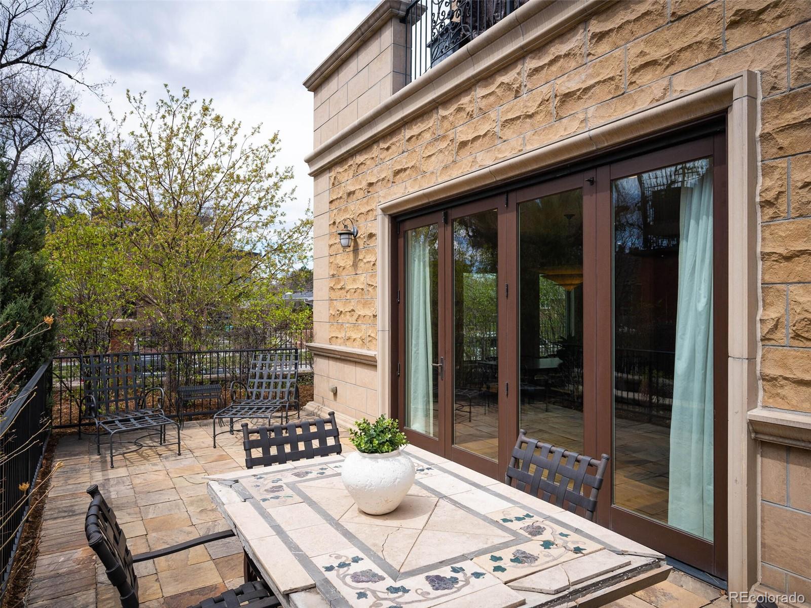 2411 E 5th Avenue Unit: 101